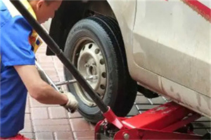 嘉峪关附近拖车24小时服务热线电话